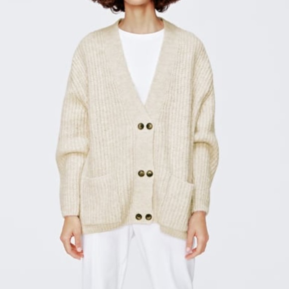 Zara Sweaters - Zara Oversized Knit Cardigan